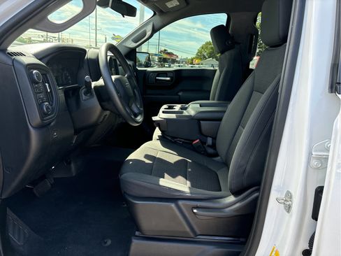 Used 2020 Chevrolet Silverado 1500 Custom Trail Boss w/ Custom Convenience Package AWD/4WD image 10