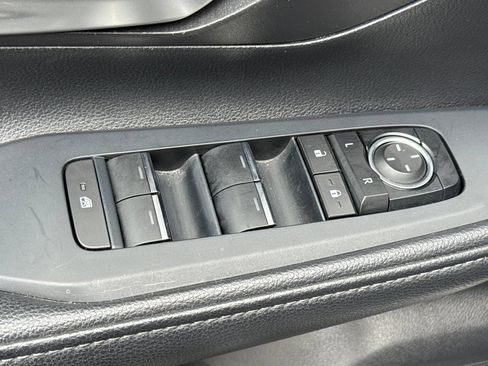 Certified 2025 Toyota Grand Highlander FWD image 14