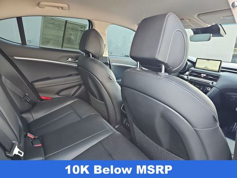 Certified 2026 Genesis G70 2.5T RWD image 16