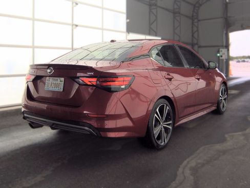 Used 2020 Nissan Sentra SR w/ Electronics Package FWD image 4