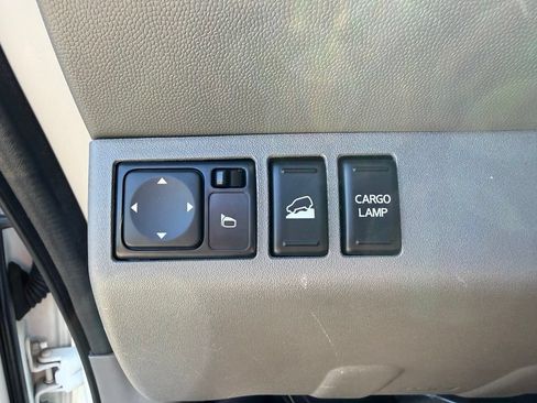 Used 2021 Nissan Frontier SV w/ Midnight Edition Floor Mats AWD/4WD image 19