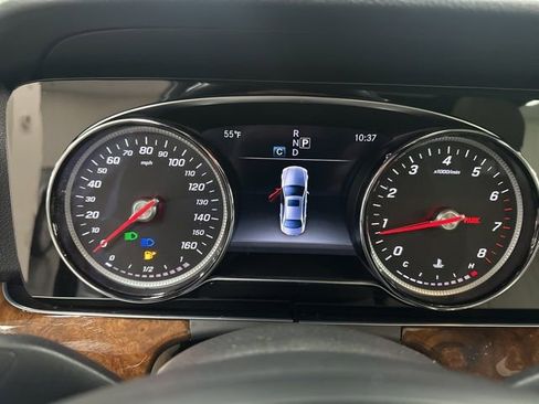 Used 2017 Mercedes-Benz E 300 4MATIC image 12