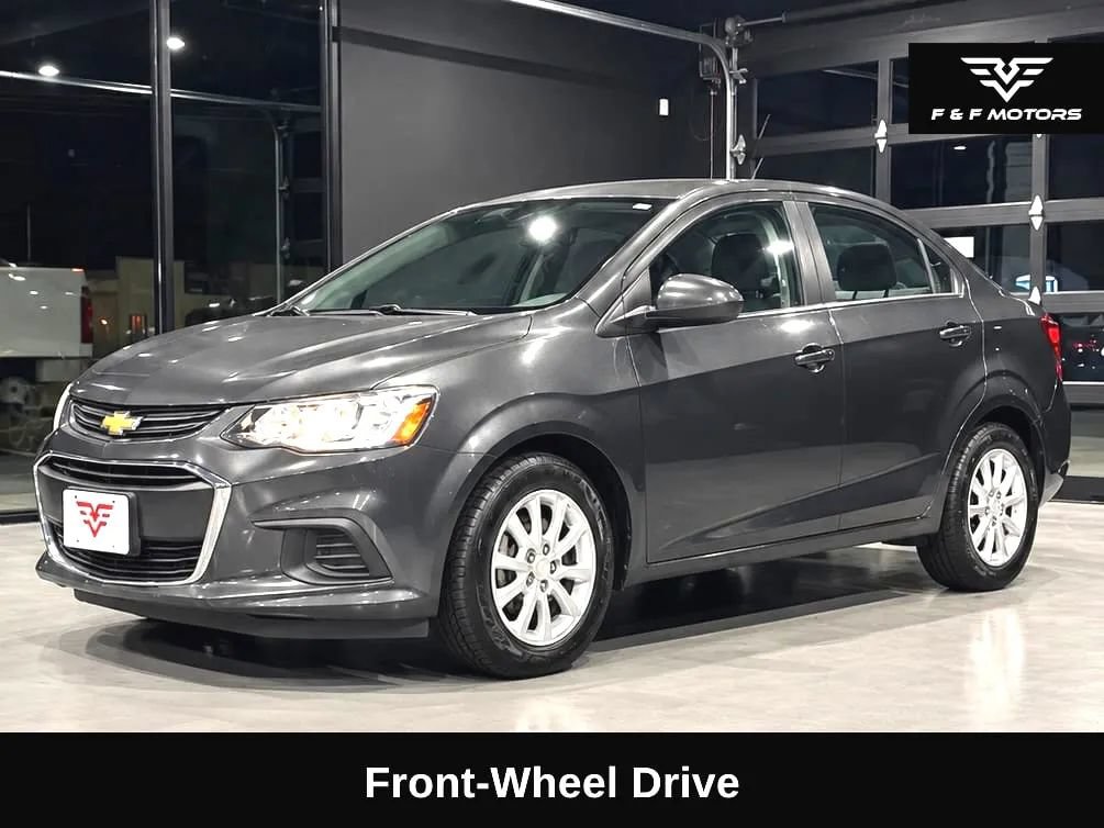 Used 2017 Chevrolet Sonic LT FWD image 2