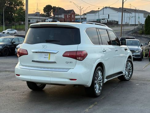 Used 2016 INFINITI QX80 4WD w/ 22" Wheel Package image 2