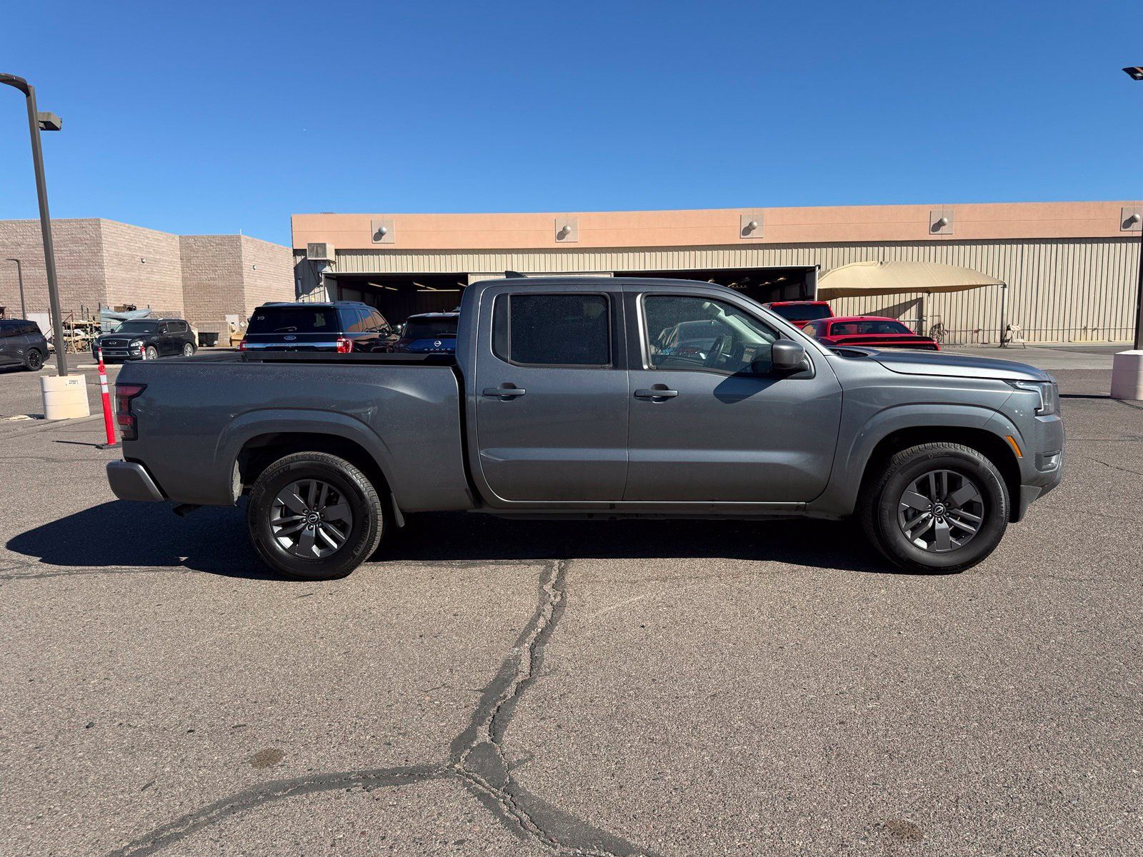 Certified 2025 Nissan Frontier SV RWD image 4