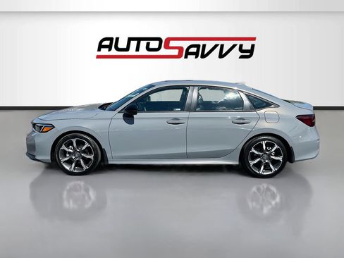 Used 2026 Honda Civic Sport Touring image 4