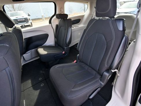 Used 2024 Chrysler Voyager LX FWD image 15