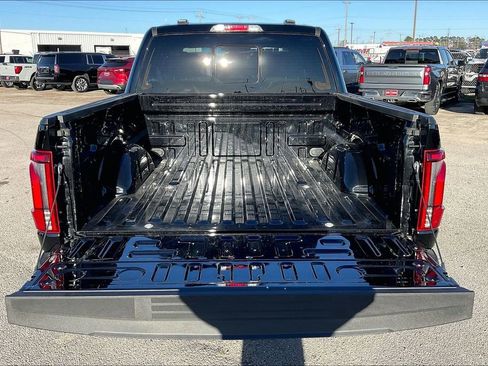 Used 2025 Ford F150 Lariat w/ Equipment Group 501A Mid image 35