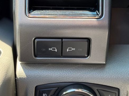 Used 2019 Ford F150 XLT w/ Equipment Group 302A Luxury AWD/4WD image 22