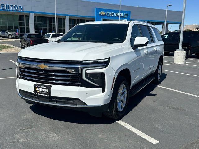 Certified 2025 Chevrolet Suburban LT AWD/4WD image 11