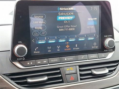 Used 2024 Nissan Altima 2.5 SV image 13