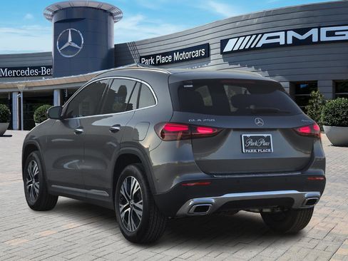 New 2026 Mercedes-Benz GLA 250 4MATIC image 4