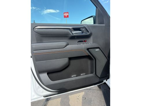 Used 2026 GMC Sierra 1500 AT4 w/ AT4 Premium Package AWD/4WD image 8