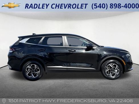 Used 2024 Kia Sportage LX image 7