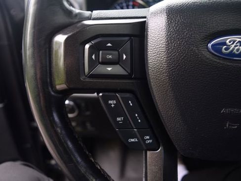 Used 2018 Ford Expedition Limited w/ Equipment Group 301A AWD/4WD image 6