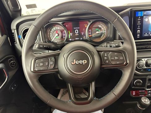 Used 2024 Jeep Wrangler Unlimited Rubicon 4xe AWD/4WD image 20