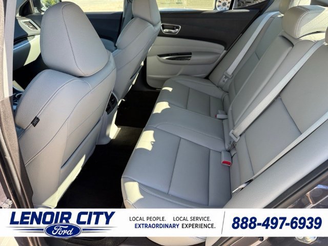 Used 2018 Acura TLX V6 FWD image 11