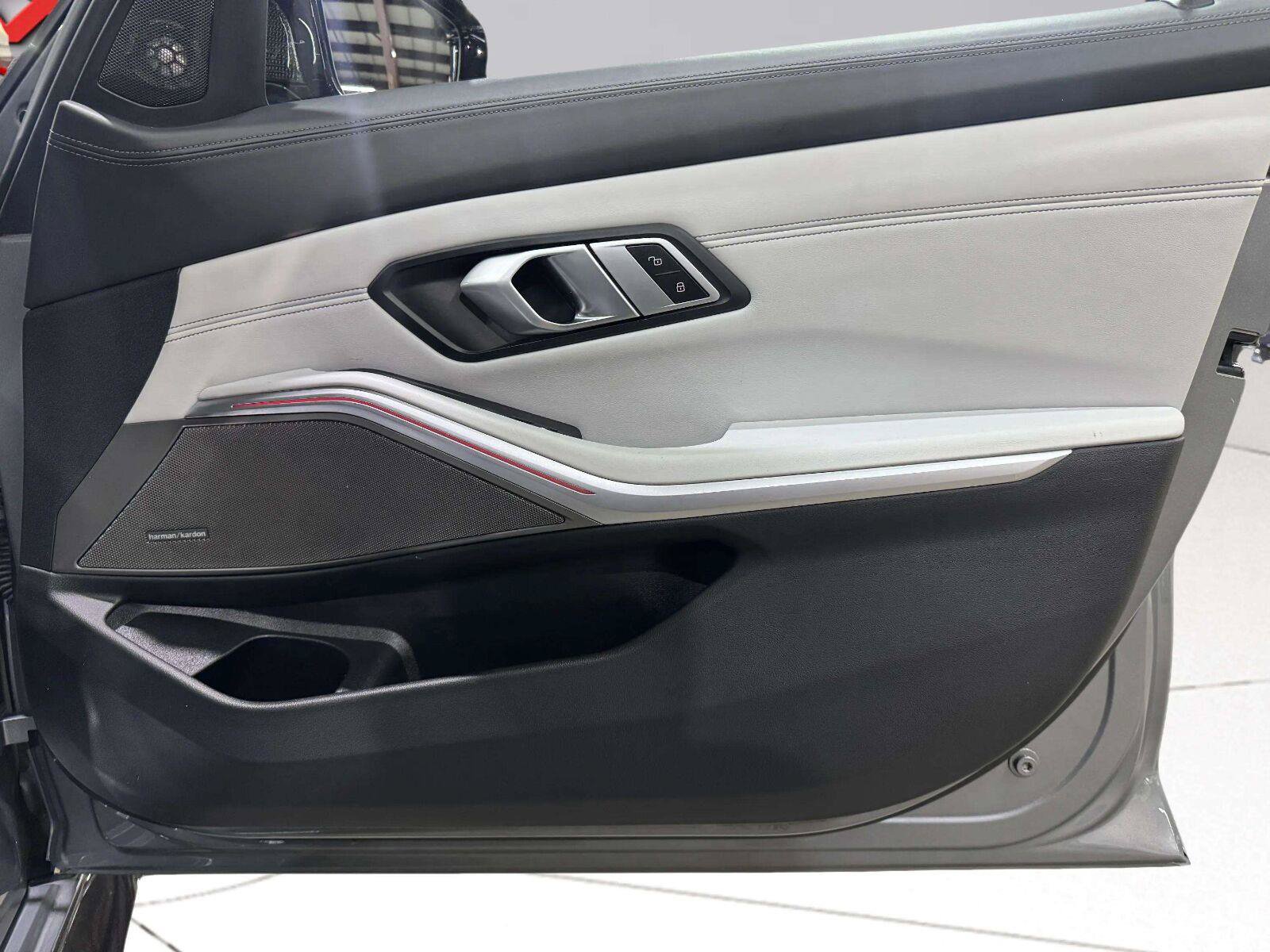Used 2023 BMW M3 Competition RWD image 29