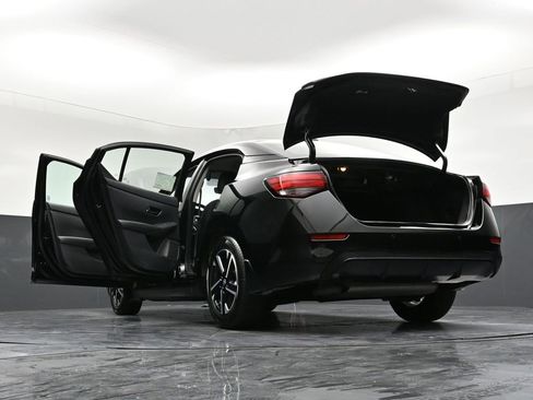 Certified 2025 Nissan Sentra SV image 36