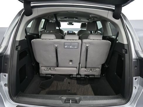 Certified 2023 Honda Odyssey Touring image 24
