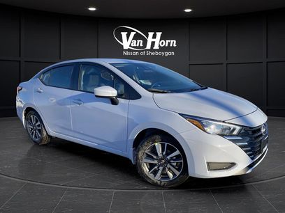 New 2025 Nissan Versa SV w/ Trunk Package