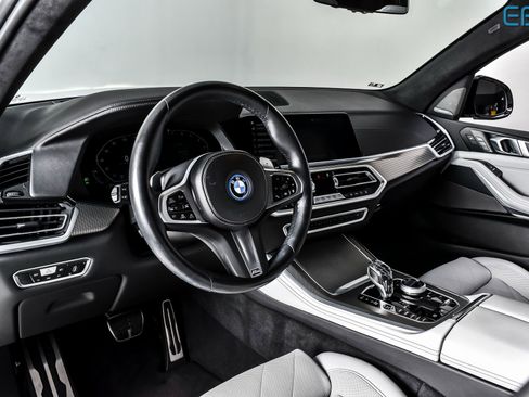 Used 2023 BMW X5 xDrive45e w/ Executive Package image 17