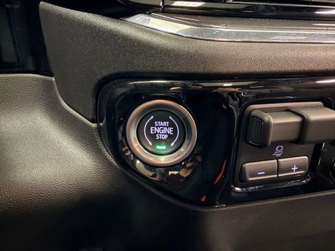 Certified 2024 Chevrolet Silverado 1500 High Country w/ High Country Premium Package AWD/4WD image 17