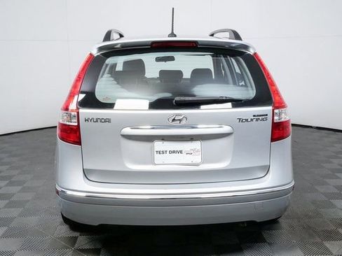 Used 2010 Hyundai Elantra SE image 27