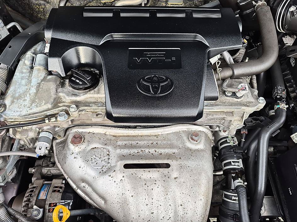 Used 2016 Toyota RAV4 Limited FWD image 37