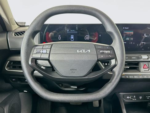 Used 2025 Kia K4 FWD image 18