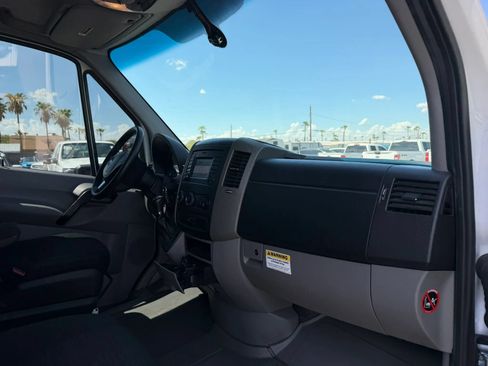 Used 2017 Mercedes-Benz Sprinter 2500 image 24