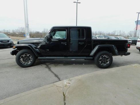 New 2026 Jeep Gladiator Sport AWD/4WD image 25