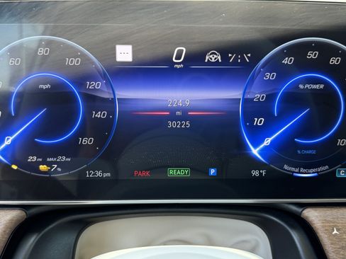 Used 2023 Mercedes-Benz EQS 450+ SUV image 21