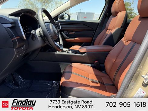 Used 2025 MAZDA CX-50 Meridian Edition w/ Apex Package AWD/4WD image 6
