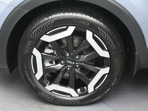 Used 2025 Kia Telluride S FWD image 39