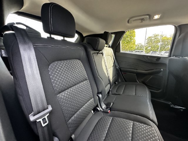 Certified 2023 Ford Escape Active AWD/4WD image 38