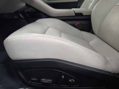 Certified 2020 Porsche Taycan Turbo image 23