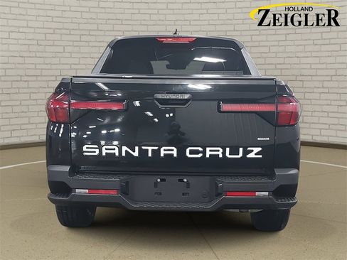 Used 2023 Hyundai Santa Cruz SEL image 6