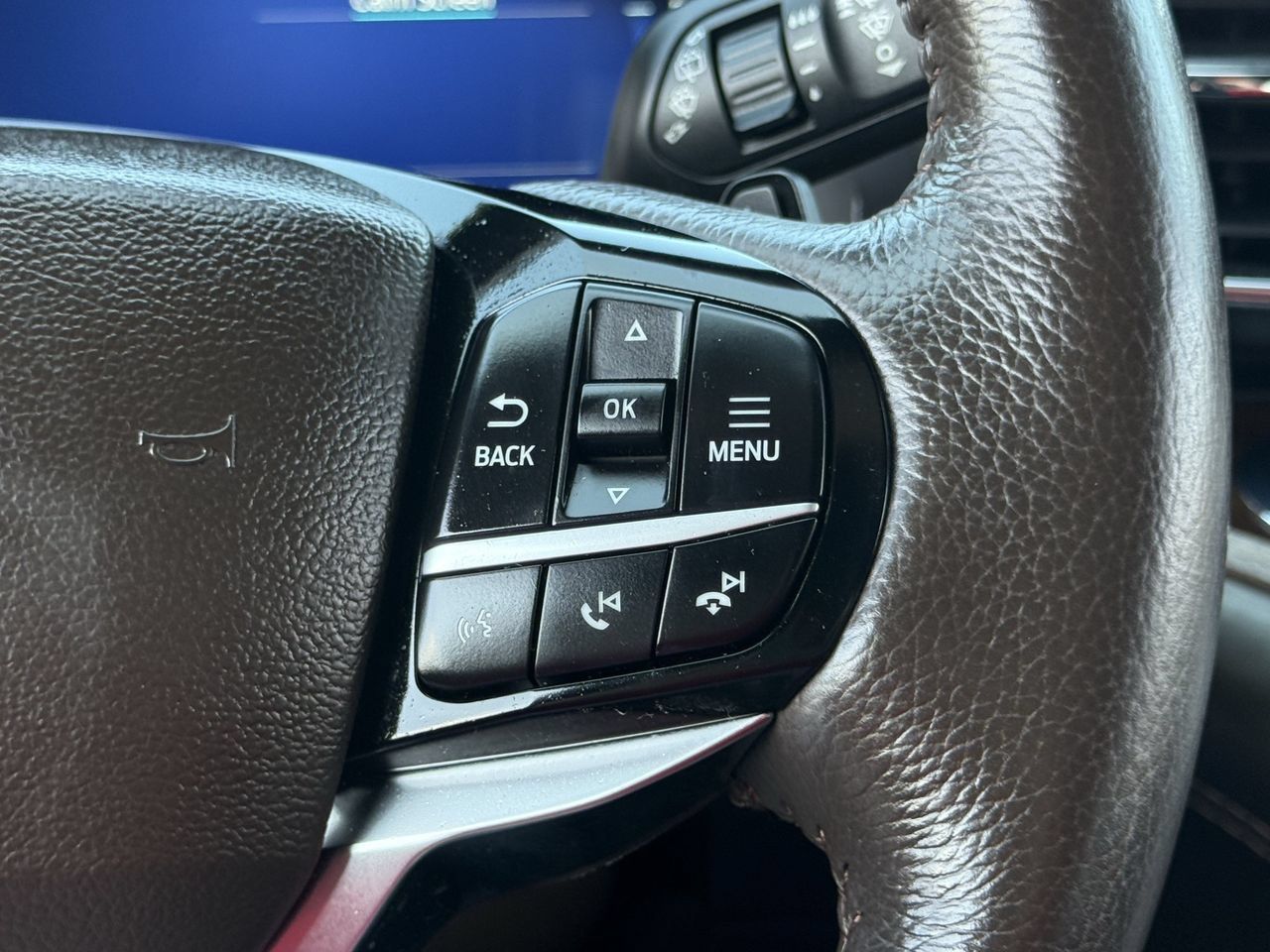 Used 2021 Ford Explorer King Ranch w/ Premium Technology Package RWD image 14