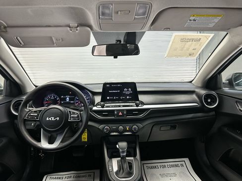 Used 2022 Kia Forte LXS FWD image 11