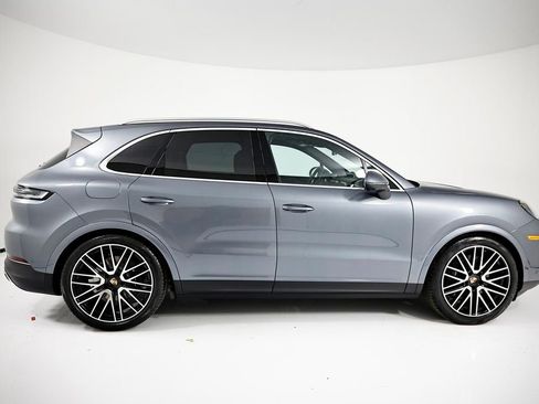 New 2026 Porsche Cayenne image 8