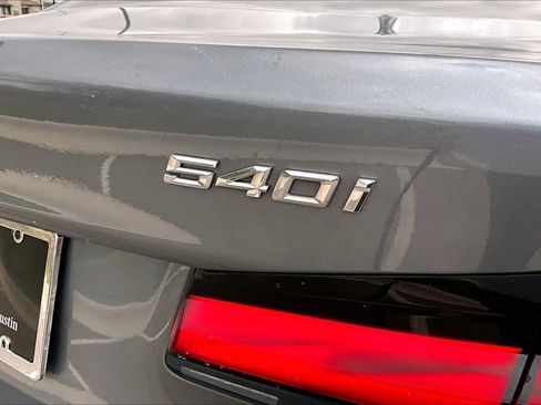 Used 2021 BMW 540i xDrive 540i xDrive w/ M Sport Package image 31