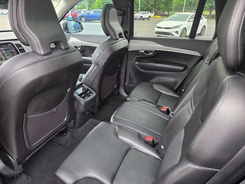 Used 2022 Volvo XC90 T5 Momentum AWD/4WD image 37