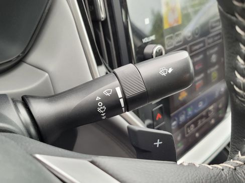 Certified 2025 Subaru Legacy Premium image 30