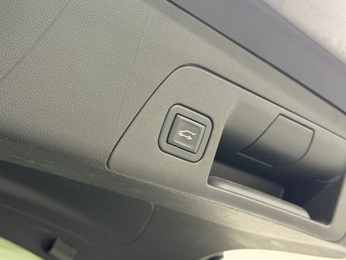 Used 2023 Buick Envision Essence FWD image 84