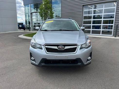 Used 2016 Subaru Crosstrek 2.0i Premium AWD/4WD image 2