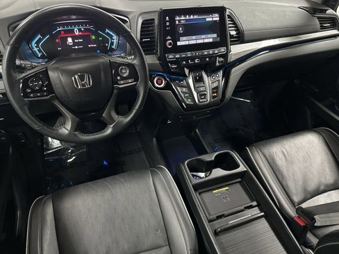 Used 2024 Honda Odyssey Elite image 12