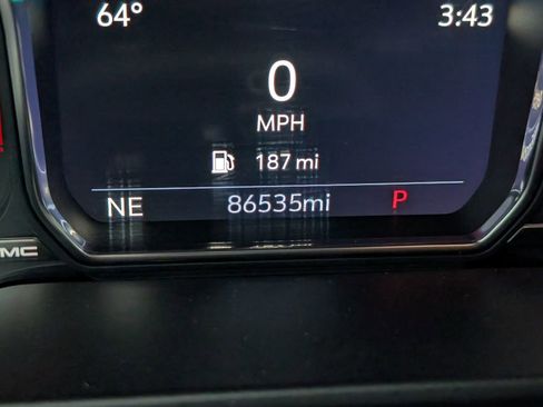 Used 2021 GMC Yukon SLT w/ SLT Luxury Plus Package image 19