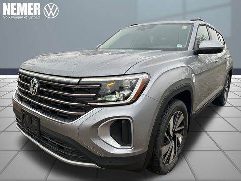 New 2026 Volkswagen Atlas SE image 1