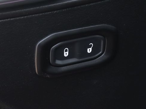 Used 2021 Jeep Wrangler Unlimited Rubicon AWD/4WD image 20